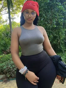 Minya al-Qamh Escorts